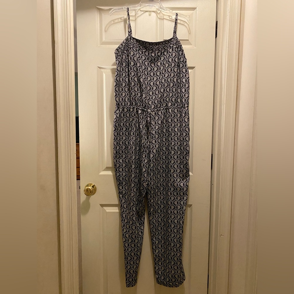 Ladies’ Loft jumpsuit, black and white. Size Large.